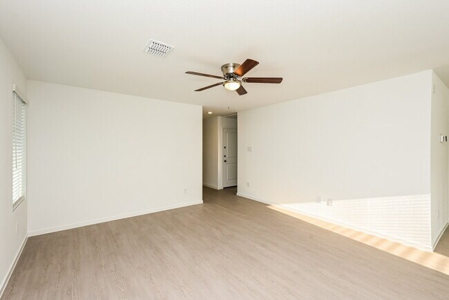 Building Photo - 2217 La Vis Ln