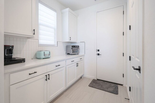 Foto del edificio - 2820 N 196th Ln