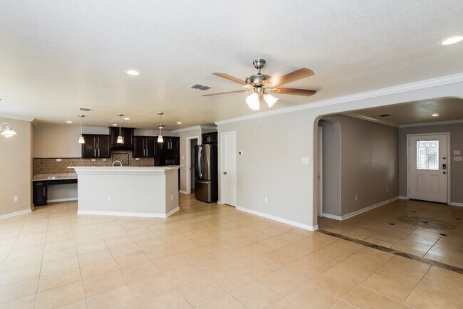 Building Photo - 13422 Solar Crest