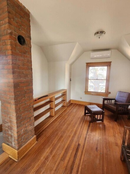 Foto del edificio - 820 Arno St SE