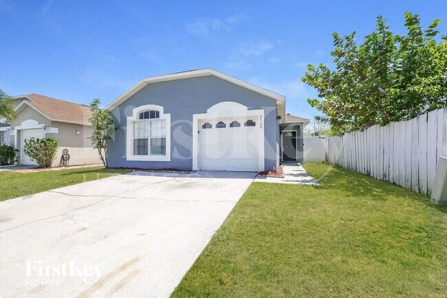 Building Photo - 2502 Hadleigh St