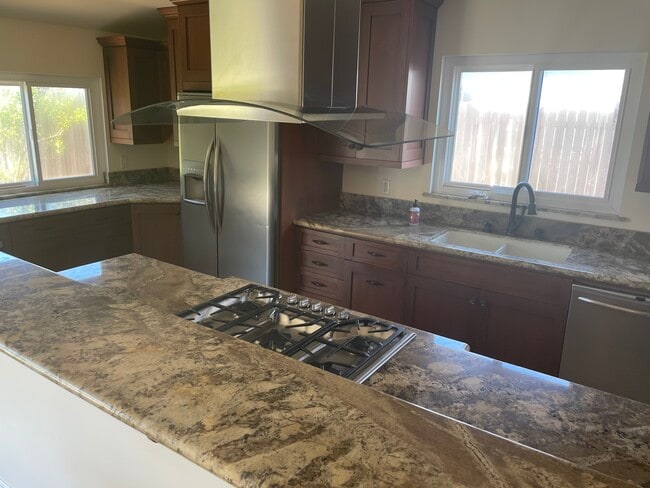 Kitchen - 4296 Mount Hukee Ave
