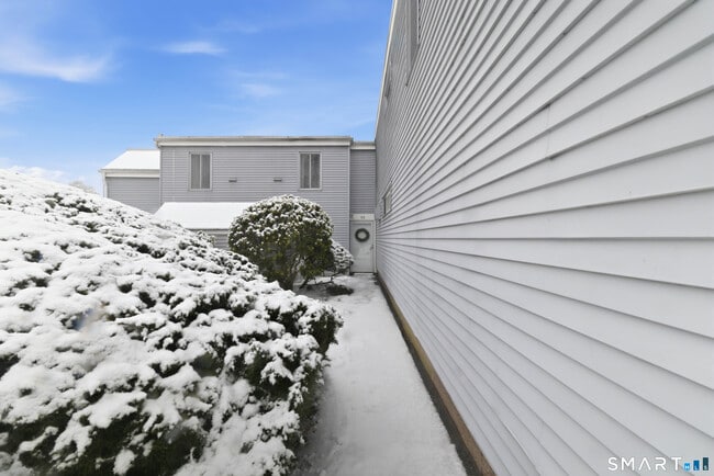 Foto del edificio - 60 Cinnamon Spring