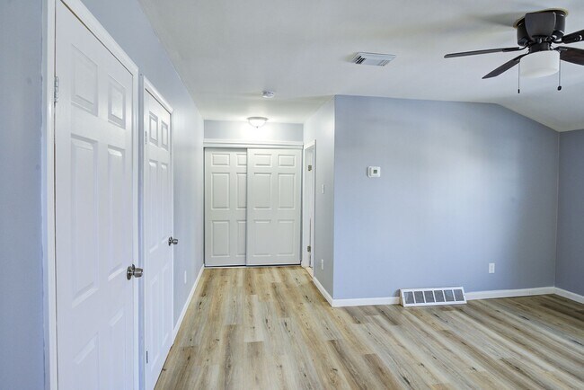 Foto del edificio - 903 Loney St