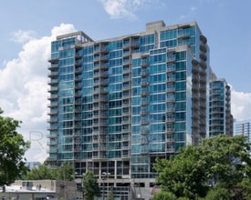 Building Photo - 943 Peachtree St NE