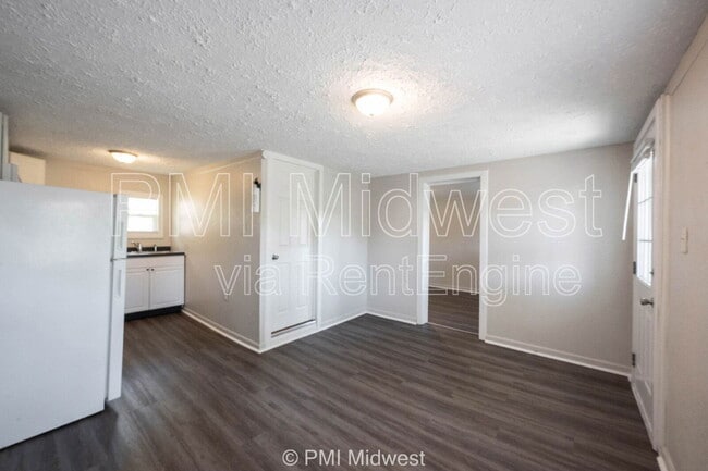 Building Photo - 2142 W Us-40