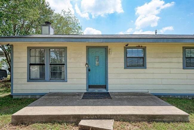 Foto del edificio - 3919 Caldwell Ln