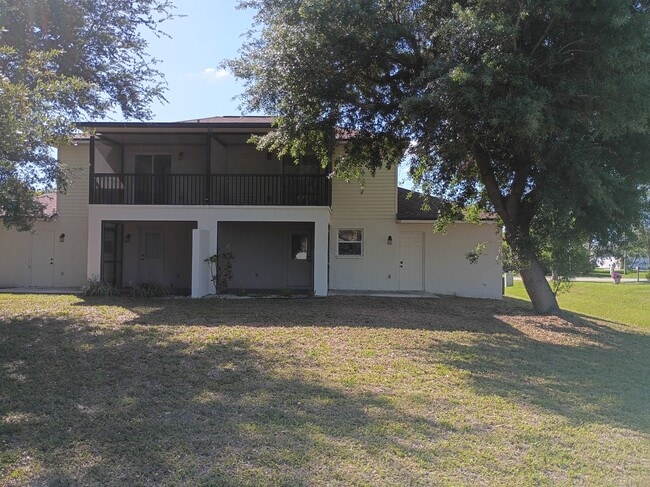 Building Photo - 512 Sweetwater Dr