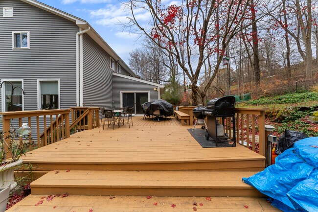 Foto del edificio - 8 Glenview Dr