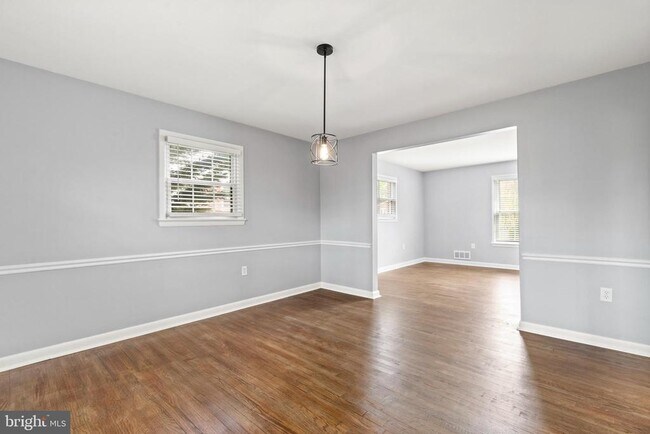 Building Photo - 6217 Stoneham Rd