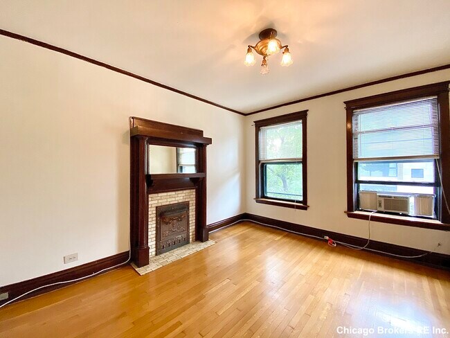 Building Photo - 1204 W Montana St