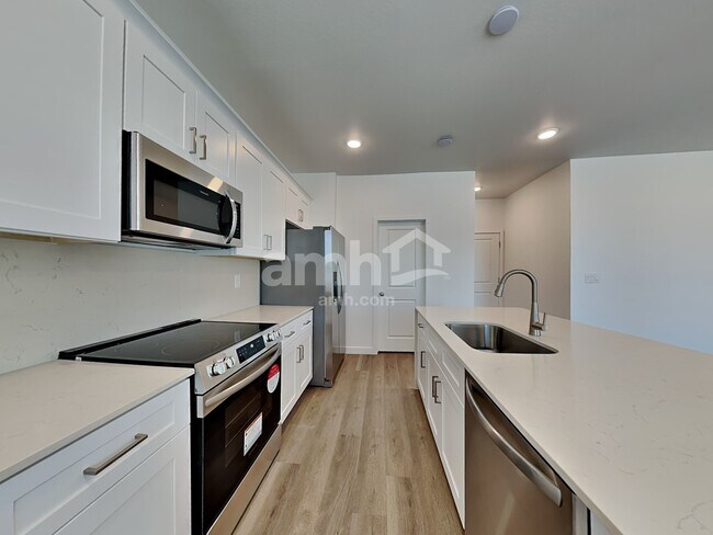 Foto del edificio - 9717 W Luxton Ln