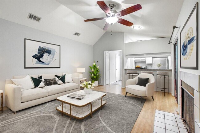 Foto del edificio - 2215 Post Rd