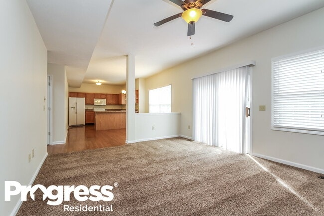 Building Photo - 5828 Mustang Ct
