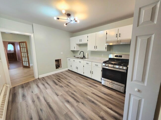 Photo du bâtiment - 309 Duke St W