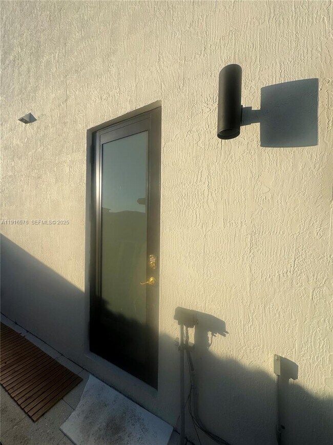 Foto del edificio - 22712 SW 129th Ave