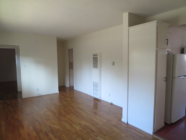 Sala de estar - 502 Indiana Ave