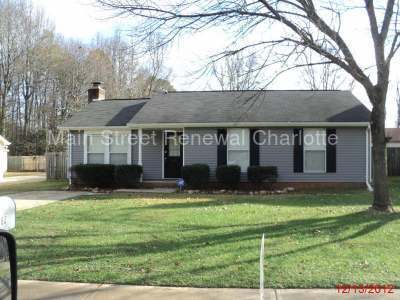 Primary Photo - 6621 Reddman Rd