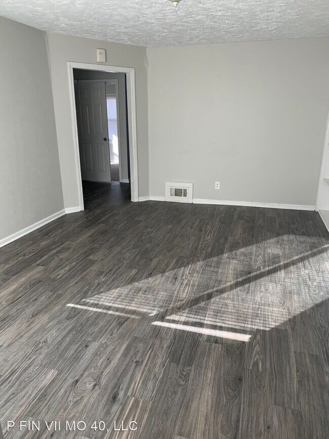Foto del edificio - 2 br, 1 bath House - 4262 E. 60th Terrace