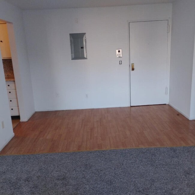 Building Photo - 1315 Noble Ave