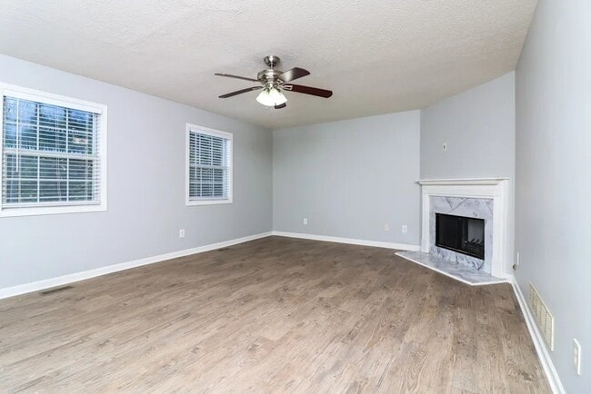 Building Photo - 3796 Cherokee Overlook Dr