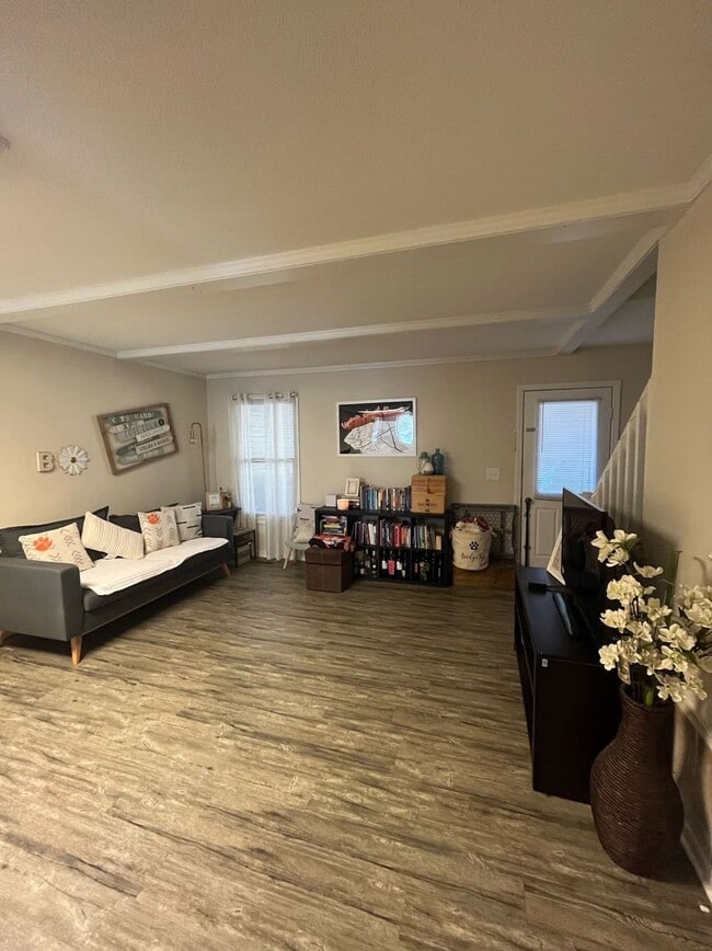 Building Photo - 29 Fort Hill Commons