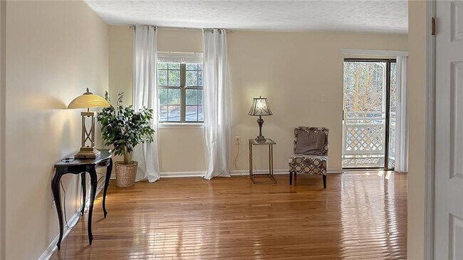 Foto del edificio - 475 Mount Vernon Hwy NE