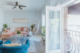 Building Photo - 202 E Main St