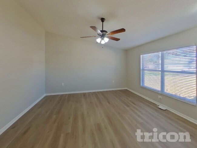 Foto del edificio - 1403 14th St W