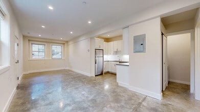 Building Photo - 737 Ashbury St