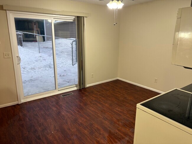 Foto del edificio - 6803 8th St N