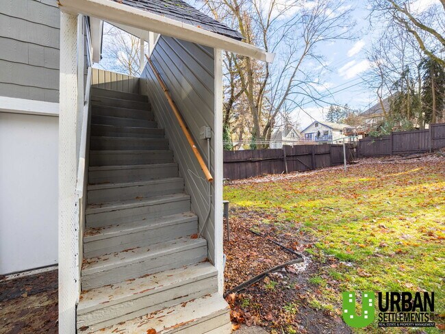 Foto del edificio - 370 E 8th Ave