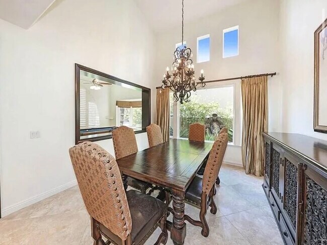 Foto del edificio - 2531 Costero Magestuoso