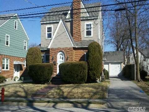 Primary Photo - 29 N Bayles Ave