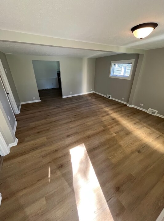 Foto del edificio - 4459 Silverdale Rd