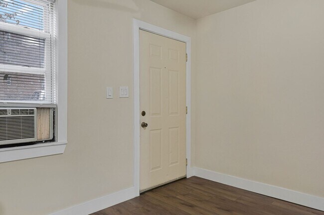 Foto del edificio - 3427 B St SE