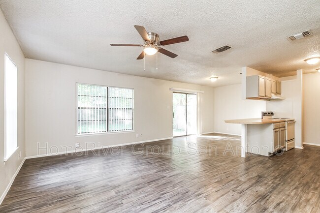 Building Photo - 11752 Spring Club Dr