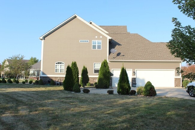 Building Photo - Coming Soon! Gorgeous 5 BR in Brownsburg.