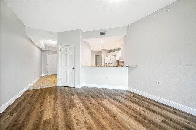 Foto del edificio - 255 West End Dr