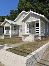 Building Photo - 2817 Waverly Ave