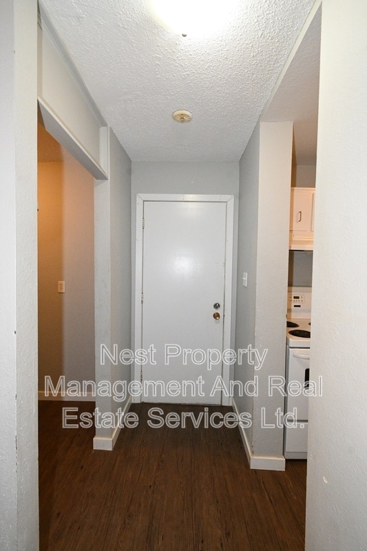 Building Photo - 4280 Quentin Ave