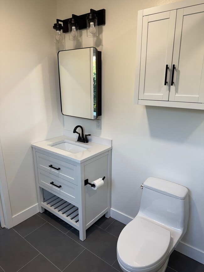 Foto del edificio - 2525 Sirius St