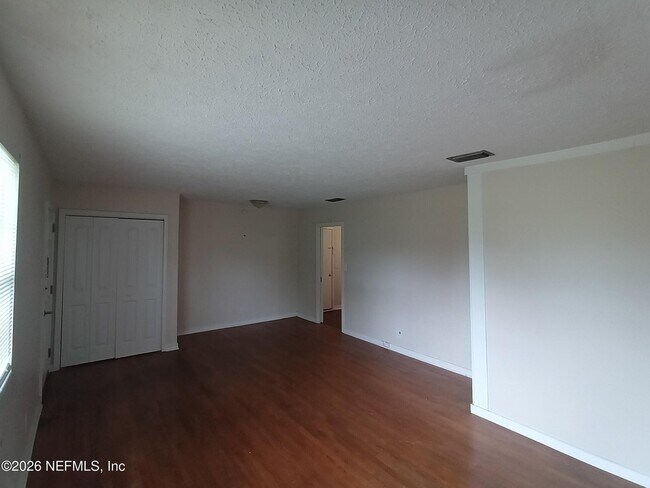 Building Photo - 4919 Avent Dr