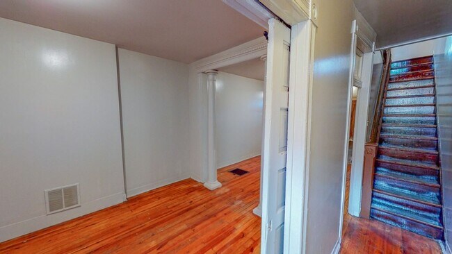 Foto del edificio - Wonderful Row Home on a Quiet Street