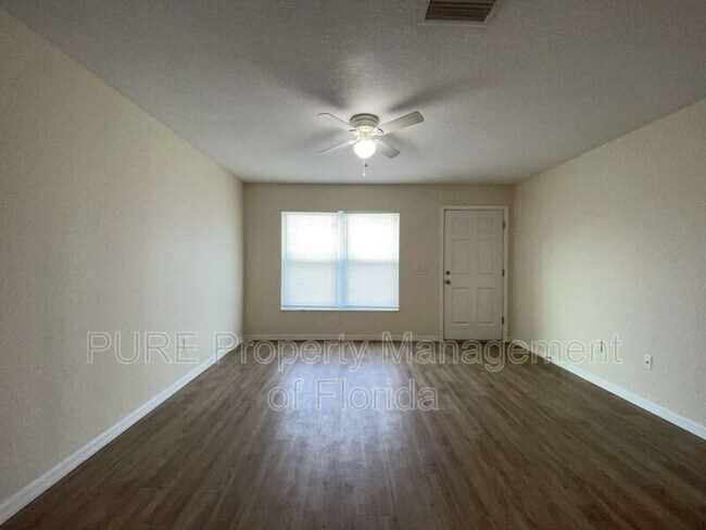 Building Photo - 2241 NE 78th Ln