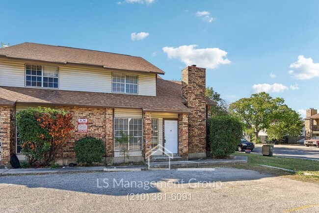 Foto del edificio - 6704 Windsor Hollow Dr