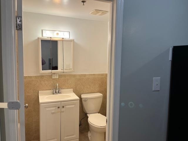 Building Photo - 2700 Summit Ave