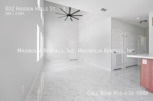 Building Photo - 802 Hidden Hls St