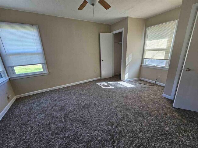 Foto del edificio - 2321 NW Denver Ave