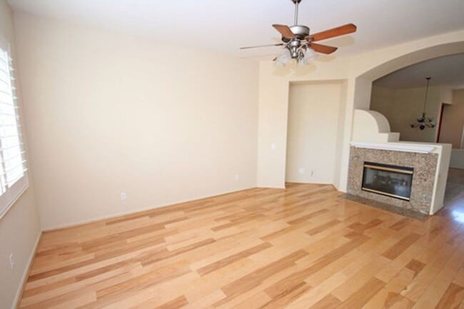 Building Photo - Exceptional Executive Single Story Home